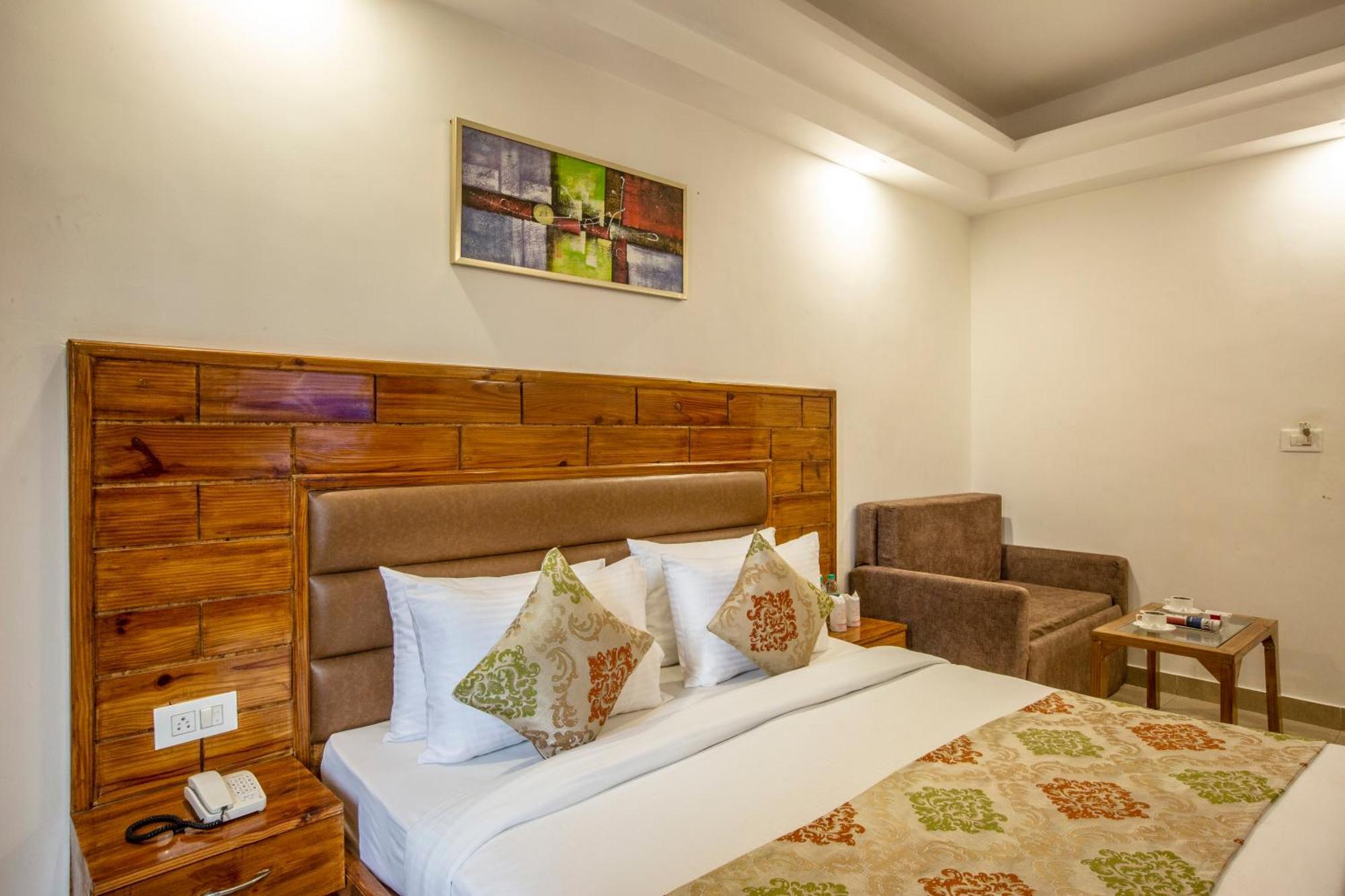 Airport Delhi Aerocity Inn Plaza Nowe Delhi Zewnętrze zdjęcie